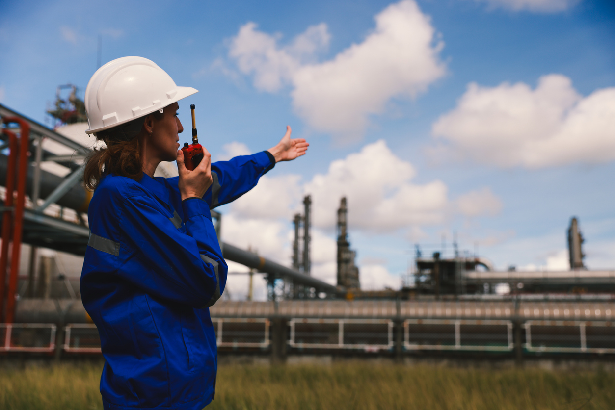 female engineer remote service