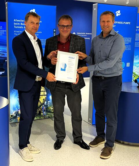CrefoZert Handover in Allweiler Showroom